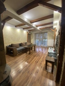 Продаж 3 кімнатної квартири в центрі міста