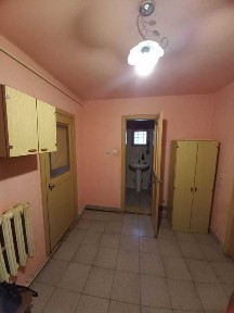 Продається 1 кімн кватира в приватному будинку, близько до центру