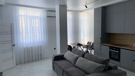 Сдам 3 ком новострой ул. Немировича Данченком