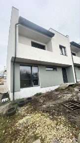 Продаж таунхауса в Рудно з правом власності.