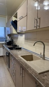 Київ, Дарницький, Драгоманова 2б