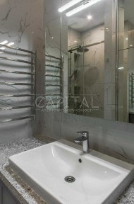 ЖК <a href='/newbuilding/418/view/zk-novopecerskie-lipki'>Новопечерские Липки</a>