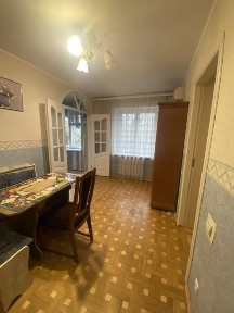 2 х кімнатна Квартира. Вулиця Соборна. Центр міста.