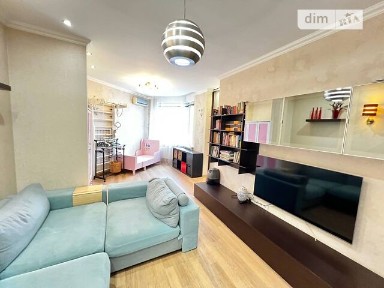 Середньофонтанська вулиця, район Приморський, Одеса, вул. Середньофонтанська 19В • ID 33736344