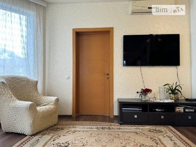 Довгострокова оренда будинку, від посередника на Золoті Ключі • ID 32457990