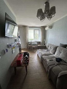 Сертификат! Продам 3 комн. кв. 4/9 эт. район Новые Дома, Дворец Спорта