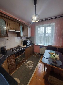 Продам 4 кім, вул. Симоненка, 89 м2, 5 пов. І/о