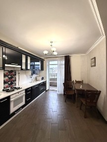 Квартира в центрі з виглядом на Ратушу