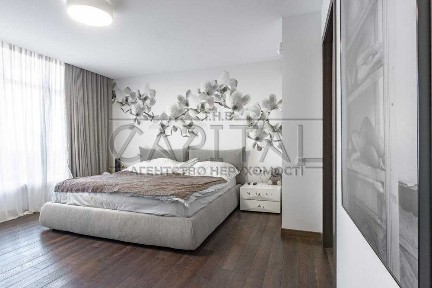 Корона Печерська купити 3 кімнатну квартиру Мирного Панаса центр Киева