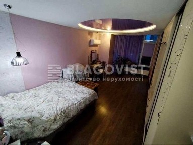 Продається 2 кімнатна простора квартира Лікоград