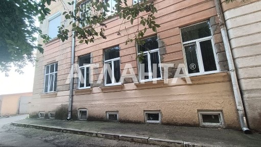 Оренда комерційного приміщення на Вавілова 135 м2 цоколь