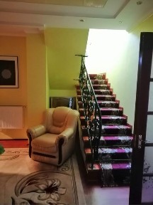 Продам сучасний будинок