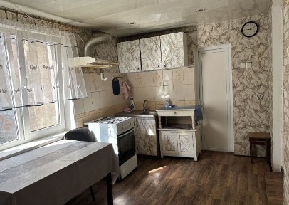 Здається будинок на Космосі