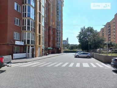 Здається комерційне приміщення на пров. Генерала Мирона Тарнавського 2, площа 66 кв. м • ID 32196020