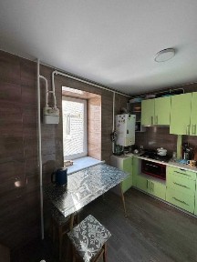 Продаж 5-кімнатної дворівневої квартири з АО вул. Київська