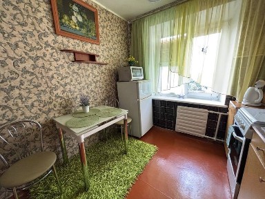 Оренда 2 кімнатної квартири в центрі міста, цум