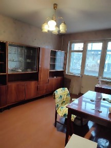 Продам трёхкомнатную квартиру на Тесленко.