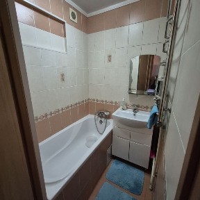 2к вул. Хмельницького, і/о