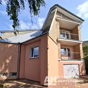 Здається двоповерховий будинок в Кропивницькому, р-н Парк Перемоги