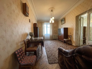 Продаж трикімнатноі Киів, вулиця Леоніда Каденюка ( Гагаріна)