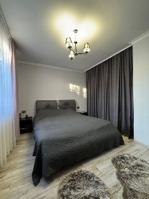 Продаж будинку по вул. Джамбула