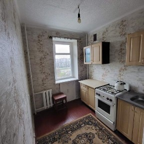 Терміновий продаж 1 кім на Київській 44