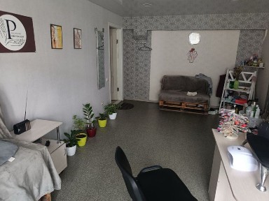 Кімната в салоні під оренду