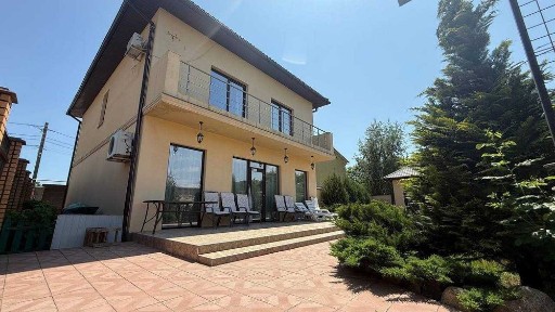 Продам дом в Лесках с отличным ремонтом+мебель+техника Море рядом