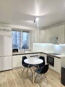 Сдам 2-х к. квартиру в ЖК SunCity Левобережный 3/Караван