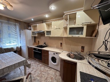 Сдам 2 ком квартиру на Фрунзенском ! Шолохова 29.