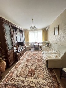 4-х комнатная квартира 3/9 район Зодчего