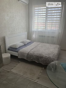 Здам подобово 1к квартиру на вул. Юрія Станинця • ID 33109973