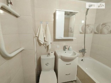 Здам подобово 1к квартиру на просп. Злуки • ID 32983463