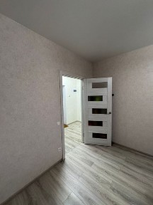 Продам квартиру жк вишневі сади