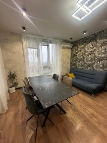 Чудова квартира 73 кв