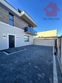 Продаб будинку (таунхаусу) у передмісті Ужгороду