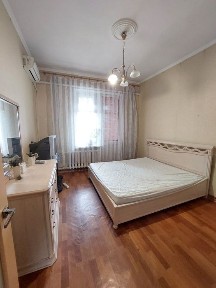 Сдаю 2 комн. кв. ул. Сегедская