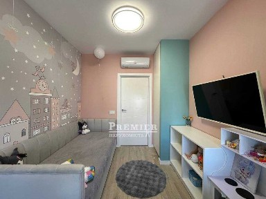 4 комнатная квартира 130 м2 с Дорогим Ремонтом ЖК Дмитриевсий