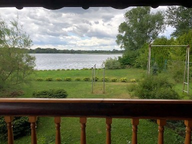 Заміська резиденція з власним виходом до берегу Дніпра с. Вишеньки