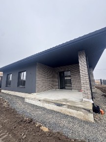 Продаж стильної американки з гаражем