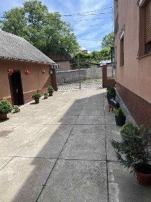 Оренда житла у Велятино. Будинок/кімната подобово