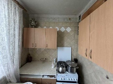 Продам 1-комнатную квартиру возле м. Перемога