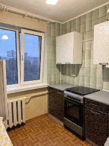 Продам 1 кімнатну квартиру вул. Каденюка.