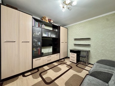 Продається затишна 1-кімнатна квартира в районі Руської