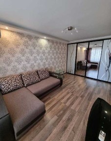 Продам 1ком квартиру на Парусе