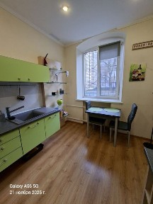 Продам 2 ком. кв. на ж/м. Солнечный.