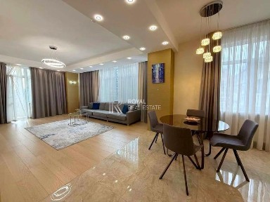 Оренда Квартири Київ 3к 125м2 Гардеробна Укриття Генератор Центр