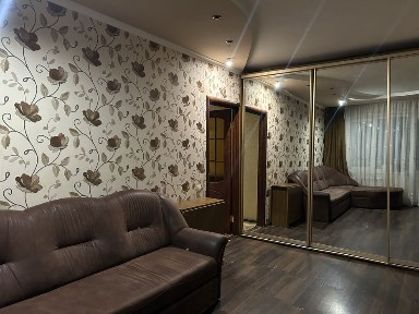 Двокімнатна квартира на Водопійній