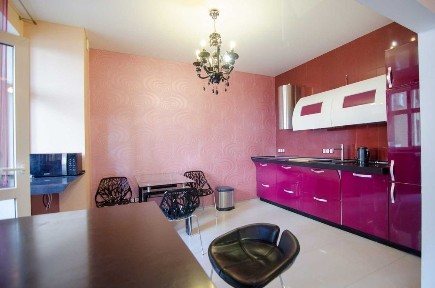 Без комісії просторі апартаменти 