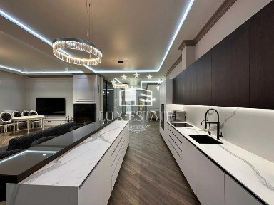 Без комиссии! Продажа нового стильного дома с бассейном в КГ 